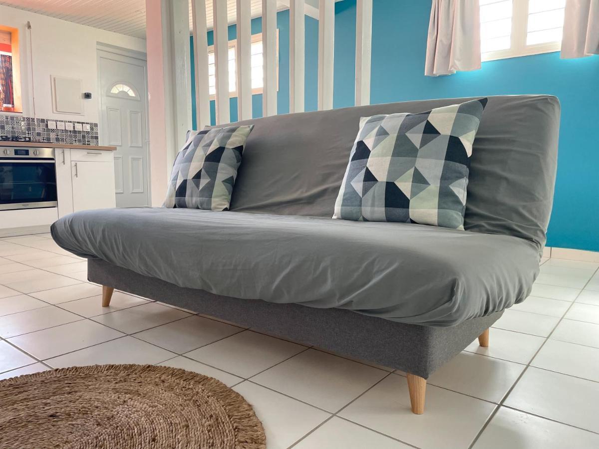 Appartement Chez Rey à Riviere-Salee Extérieur photo