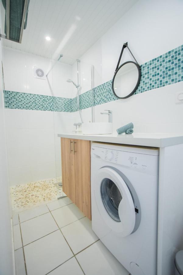Appartement Chez Rey à Riviere-Salee Extérieur photo